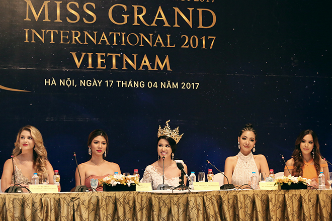 tan-hiep-phat-dong-hanh-cung-miss-Grand-International-2017-3